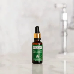 Antipodes Divine Face Oil kasvoöljy, 2 kokoa