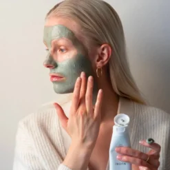 Kasvonaamio Mustapäille Nuori Clarity Mask 75ml