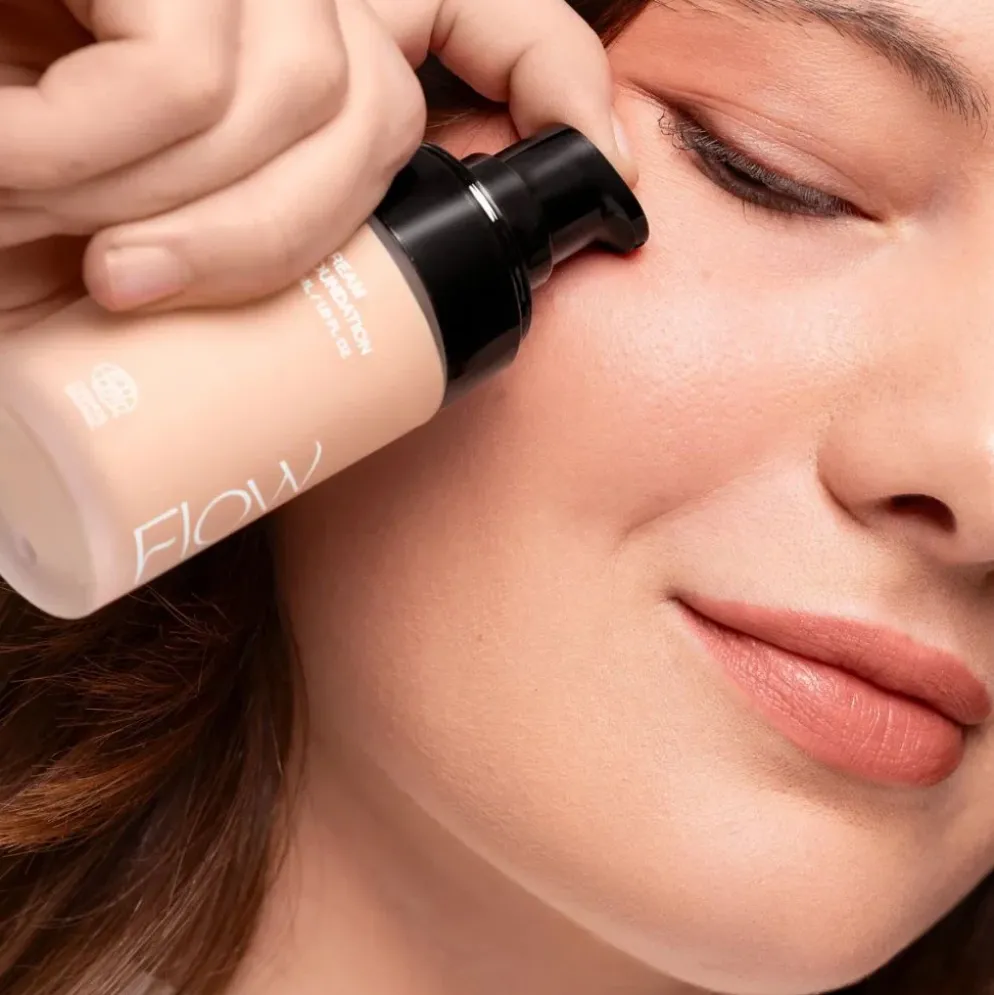 Kosteuttava meikkivoide Flow Cosmetics Cream Foundation 30ml
