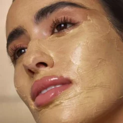 Kuoriva kasvonaamio Antipodes Aura Gold Manuka Honey Radiance Mask 75ml