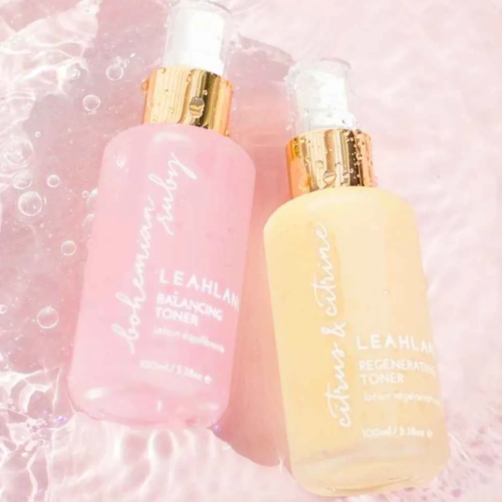 Leahlani Bohemian Ruby Balancing Toning Mist kasvovesi, 2 kokoa