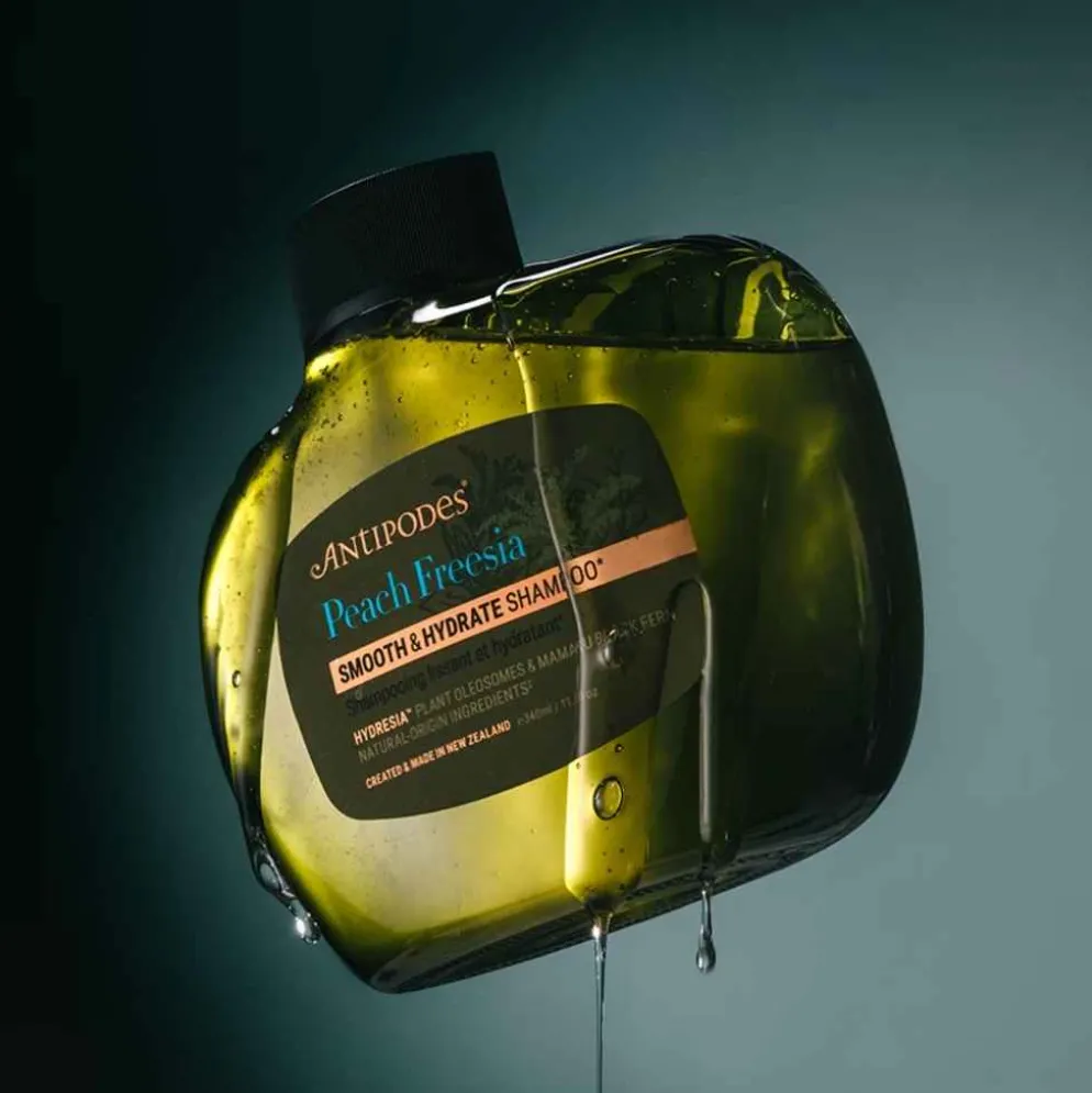 Shampoo ohuille hiuksille Antipodes Peach + Freesia Smooth & Hydrate