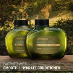 Silottava hoitoaine Antipodes Peach + Freesia Smooth & Hydrate