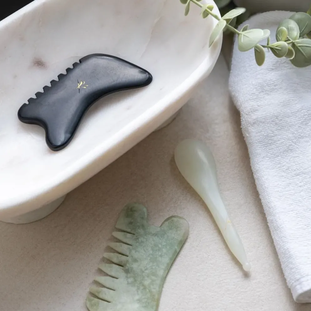 Yin Your Skin Gua Sha lusikka NIVA